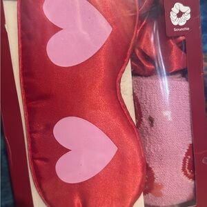 Red and Pink Heart Eye Mask and Scrunchie Set